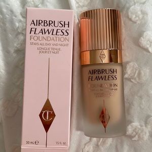 Charlotte tillbury flawless airbrush foundation